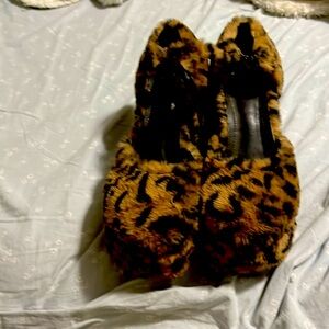 Unknown leopard print brand